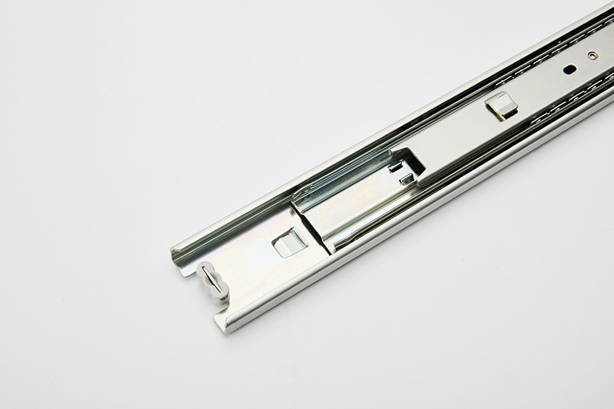 Bayonet Ball Bearing Slide 004